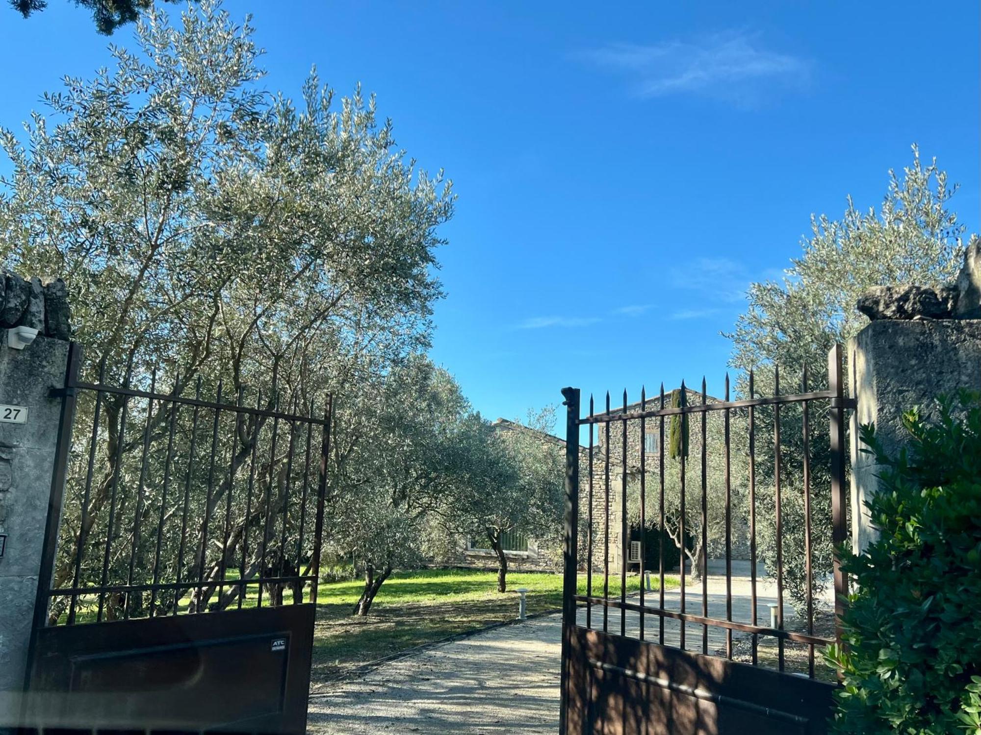Provence Km28 Bed and Breakfast Gordes Εξωτερικό φωτογραφία